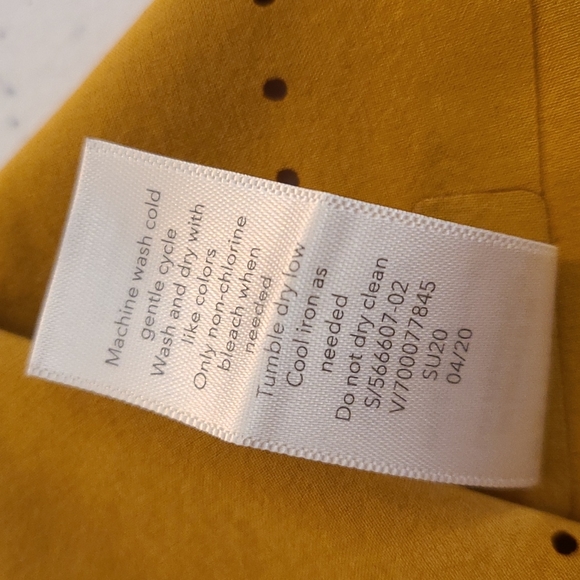 Athleta NWOT Perforated Terra Crop Tank - Picture 10 of 10